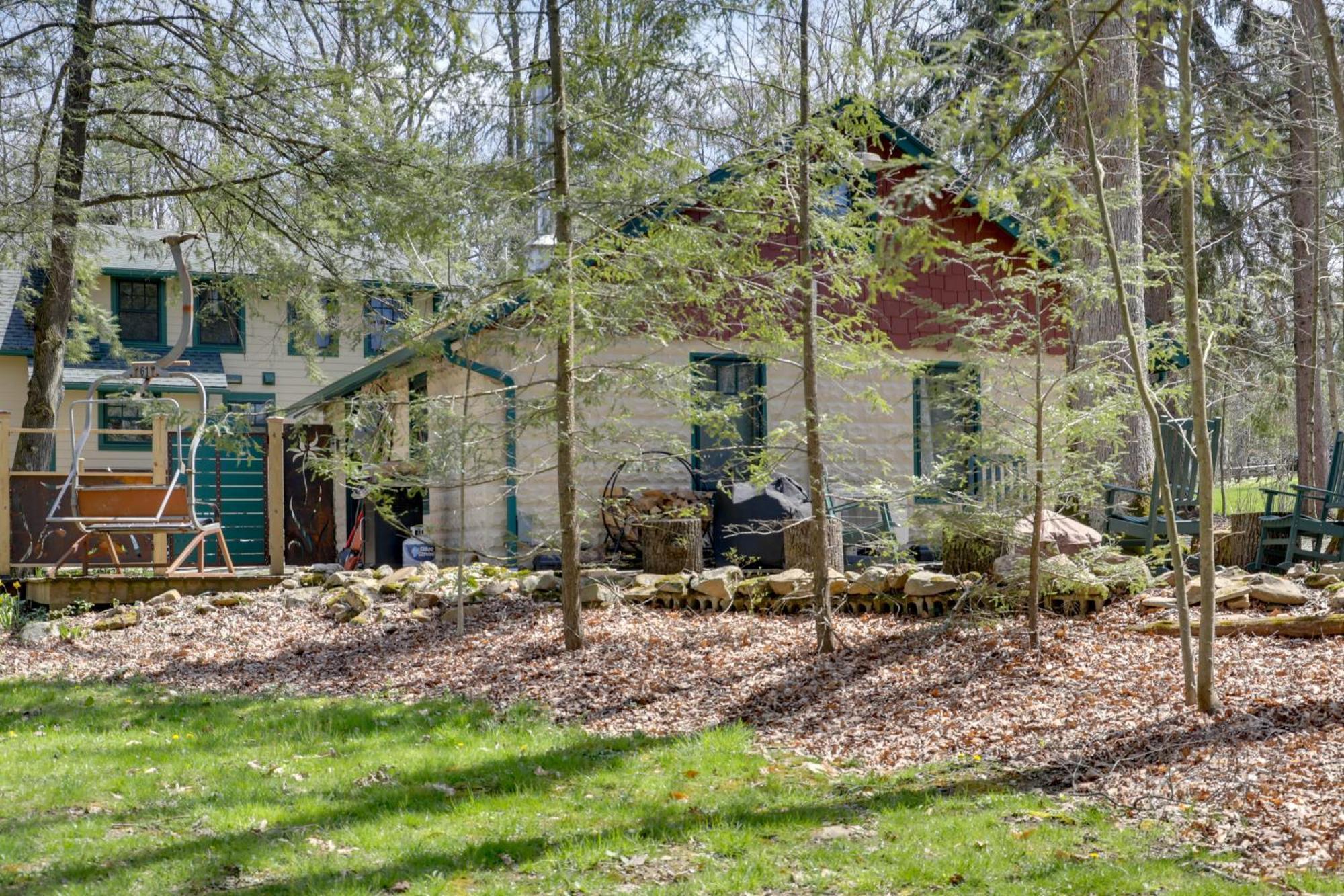 Pet-Friendly Pennsylvania Vacation Rental With Pool! Laughlintown Kültér fotó